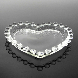 Heart-shaped Glass Plate YD-GLSP-008