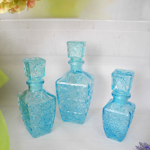 Blue Relief Glass Bottle YD-BOT-004